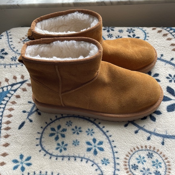 UGG kookaburra booties - Picture 2 of 6